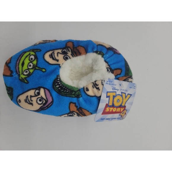 Disney | Shoes | Nwt Toy Story 4 Fuzzy Babba Toddler Slipper Socks Size ...